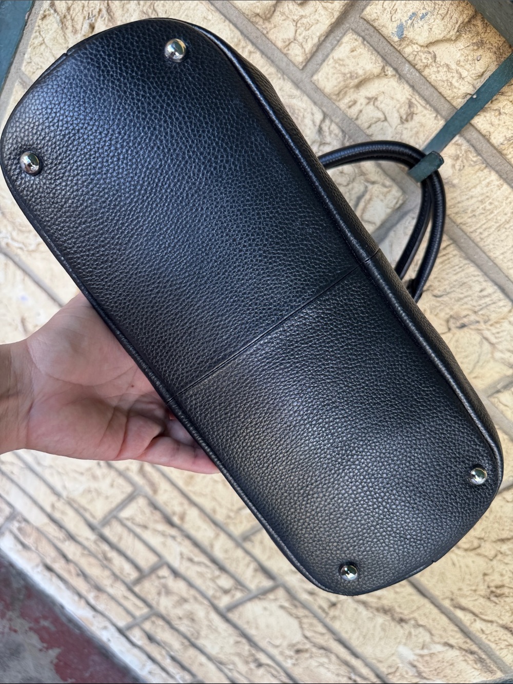 Kattee Classic Black Leather Tote Bag - Black - Picture 3 of 13